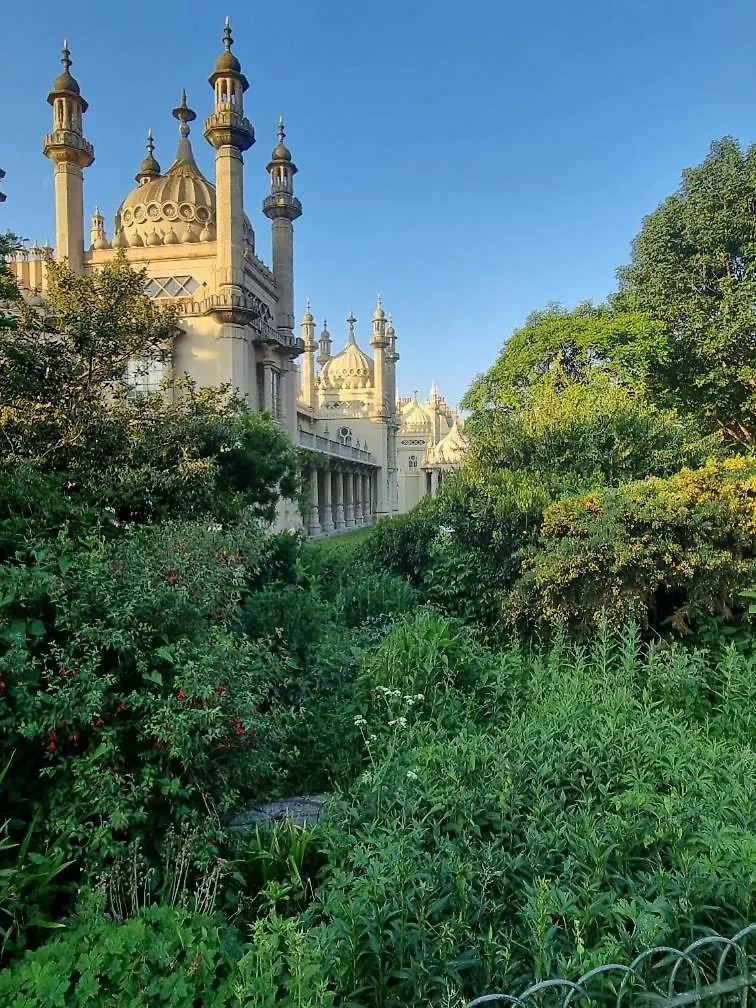 Brighton Pavilion Modern Apartment Near The Beach - Parking Available 0*,  United Kingdom