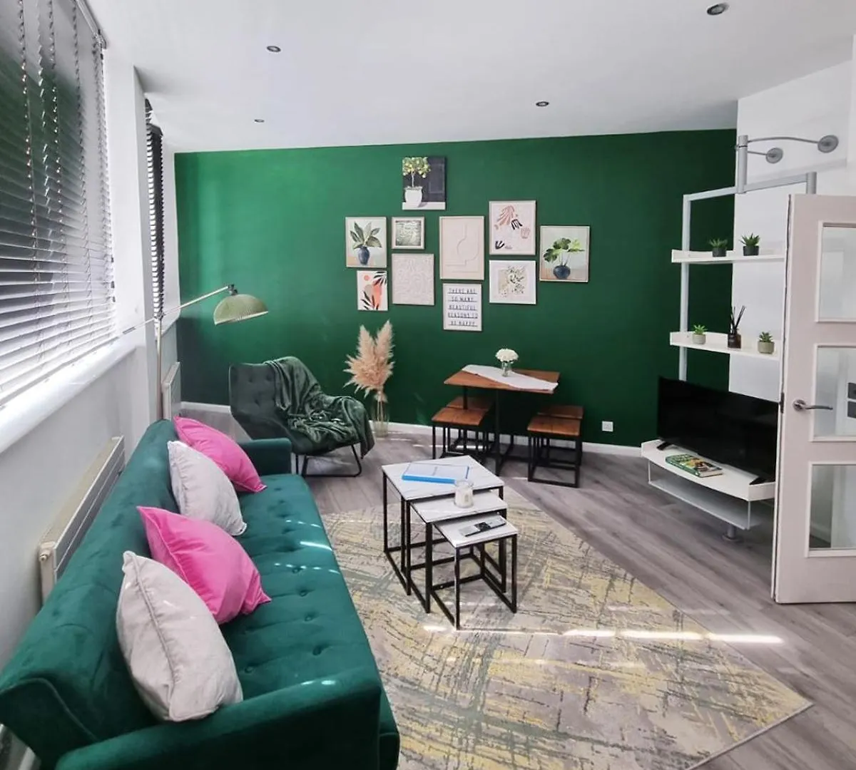 Brighton Pavilion Modern Apartment Near The Beach - Parking Available